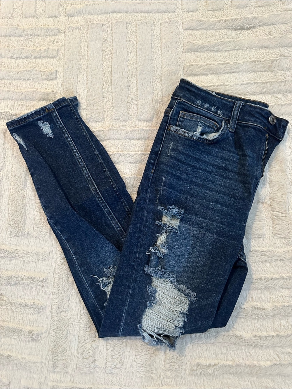 Vervet blue distressed skinny jeans 29